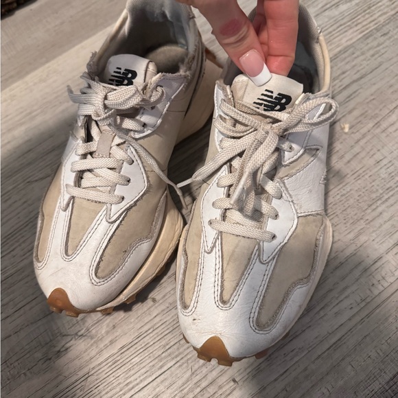 New Balance Shoes - Picture 2 of 7